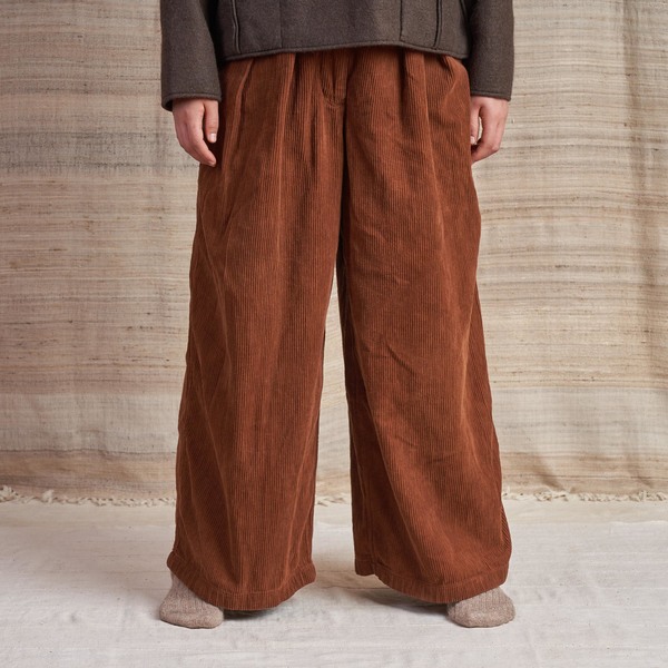 Story Mfg Bridge Trousers in Organic Corduroy - Bark Brown