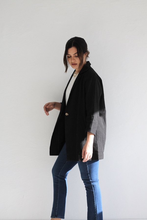 Descendant The Kelly Blazer - Black Descendant The Kelly Blazer - Black