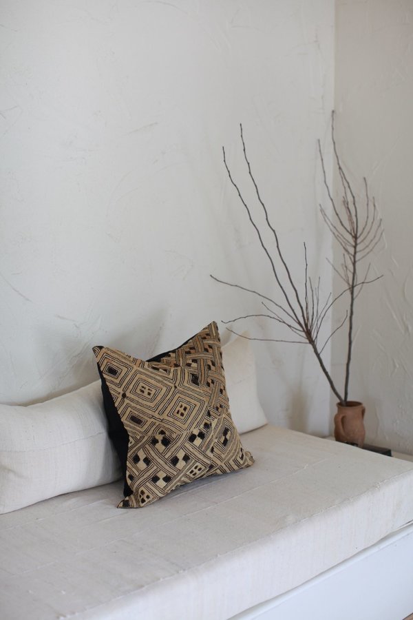nomad collective Kuba Cloth Pillow - natural/black/brown nomad collective Kuba Cloth Pillow - natural/black/brown