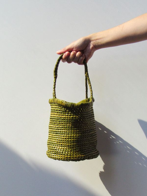 Dragon Diffusion Small Chain Bucket | Garmentory
