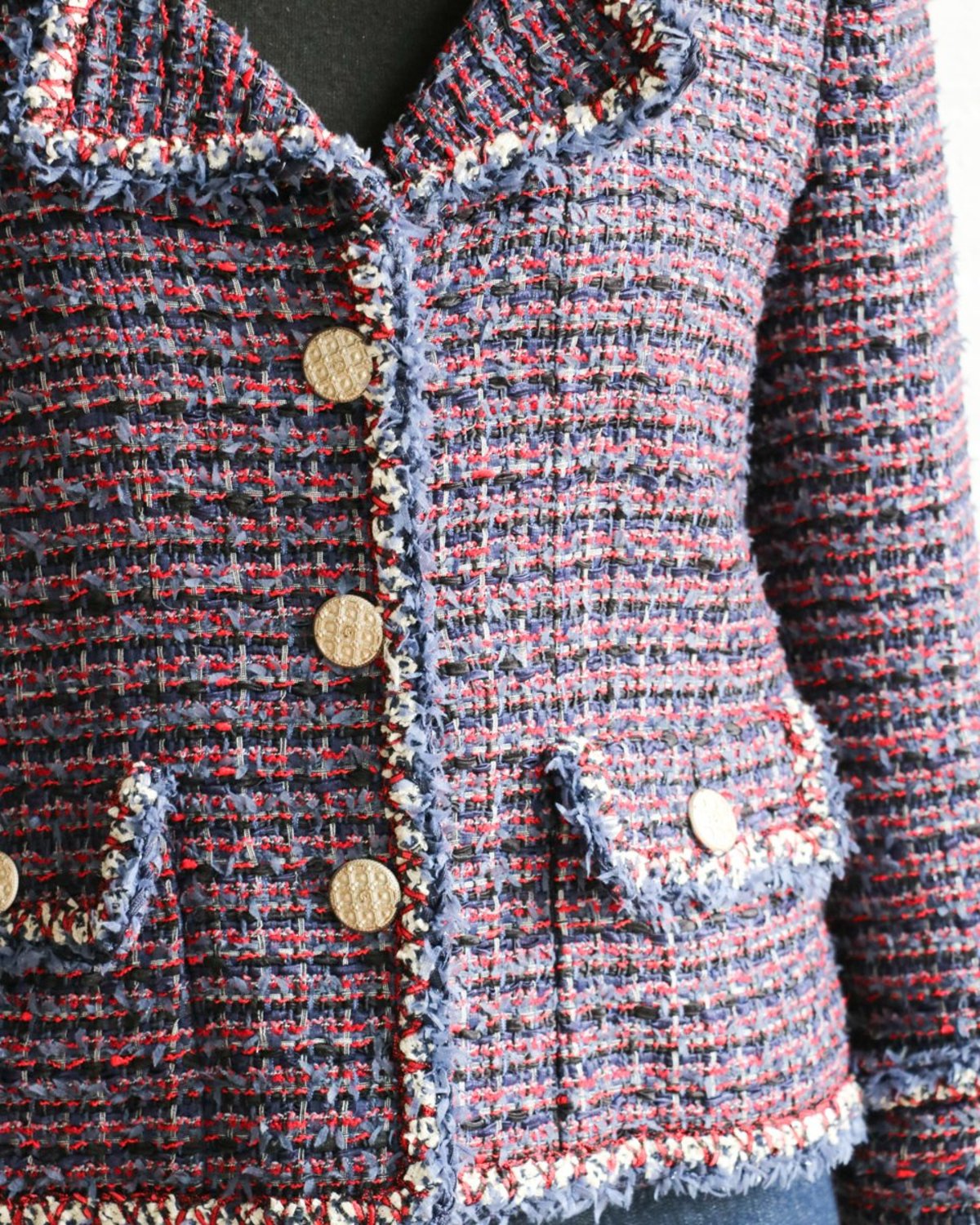 [pre-loved] Chanel Tweed Short Jacket - Red/Navy - Image 3 of 5