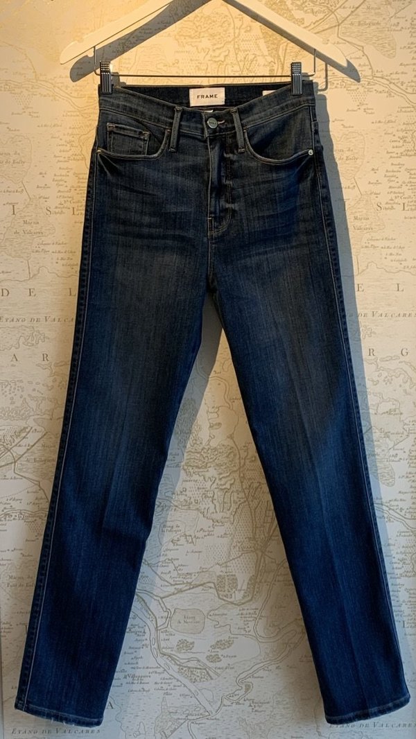 FRAME Denim Le Sylvie Slender Straight 