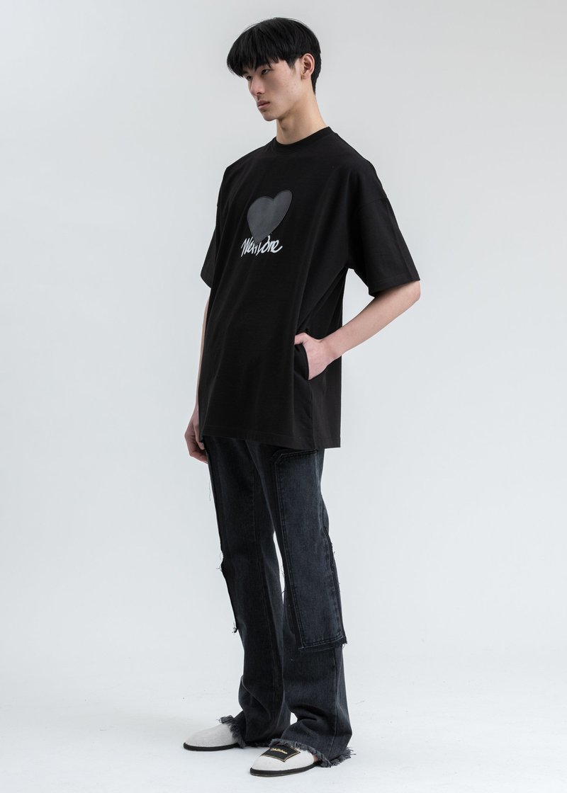 【関税込み】We11done ブラック LOVE WE11DONE Tシャツ 15370325_26930599_600.jpg