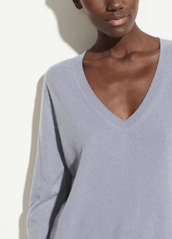 Vince Weekend V-Neck Sweater - Piero 
