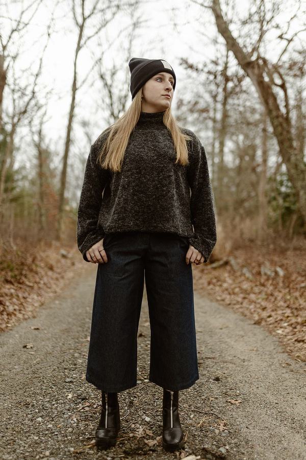 Ena Mock Neck Cropped Wide Sleeve Sweater - Grey - OS Ena Mock Neck Cropped Wide Sleeve Sweater - Grey - OS