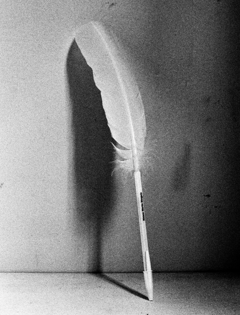 Maison Martin Margiela フェザーペン Martin Margiela Feather Pen - Goose | Garmentory