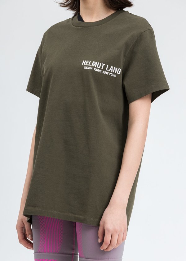【関税込み】Helmut Lang カーキ ロゴ Tシャツ Helmut Lang Khaki Strap T-Shirt - Green | Garmentory