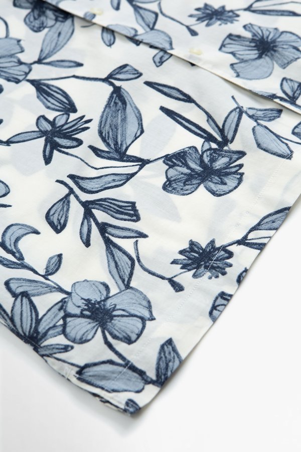 Officine Generale Eren Shirt - Flower Print Ecru/Blue Officine Generale Eren Shirt - Flower Print Ecru/Blue