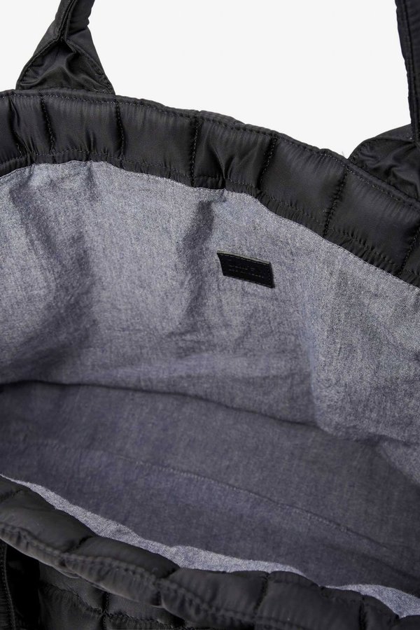 Clare V. Giant Trop - Black Quilted Clare V. Giant Trop - Black Quilted