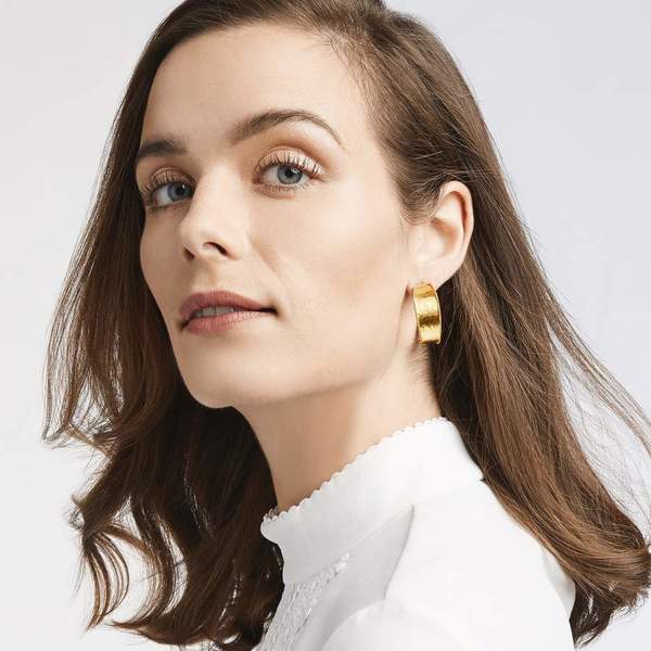 Julie Vos Savoy Medium Hoop - 24K gold Julie Vos Savoy Medium Hoop - 24K gold