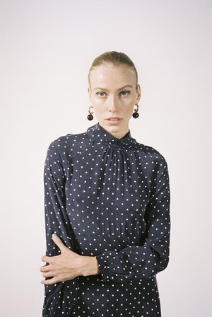 Maria Stanley JORDAN DRESS - dotted navy Maria Stanley JORDAN DRESS - dotted navy