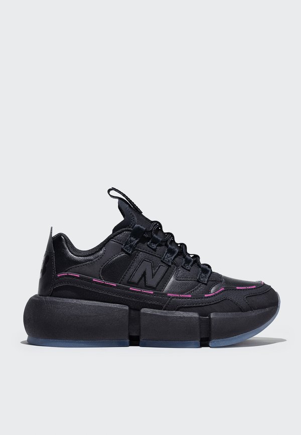New Balance Jaden Smith Vision Racer - black/pink New Balance Jaden Smith Vision Racer - black/pink