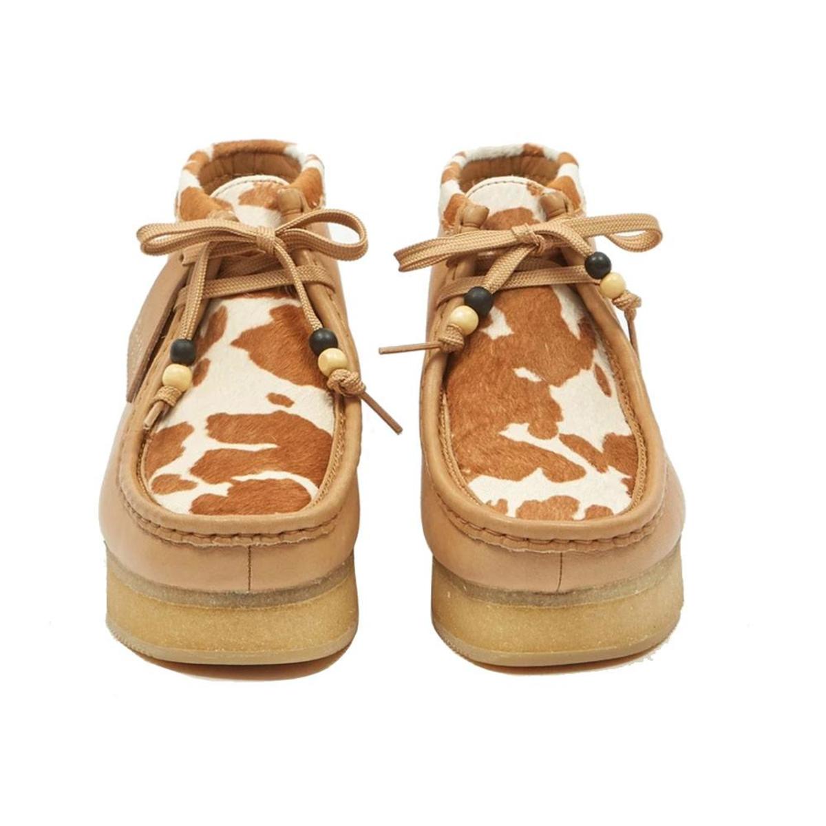 Clarks Wallabee Wedge - Tan Cow Print - Image 3 of 4