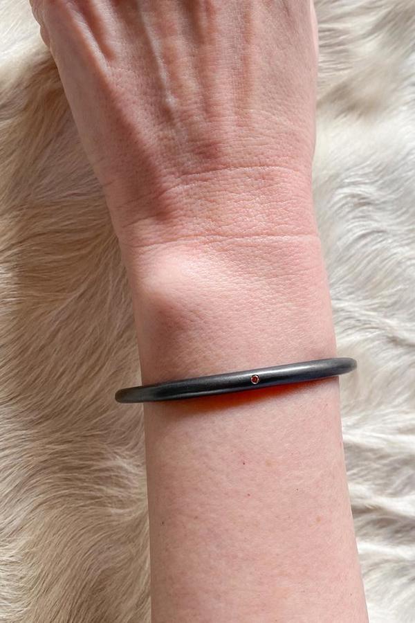 Oxidized Silver Tapered Bangle with Autumn Diamond Oxidized Silver Tapered Bangle with Autumn Diamond
