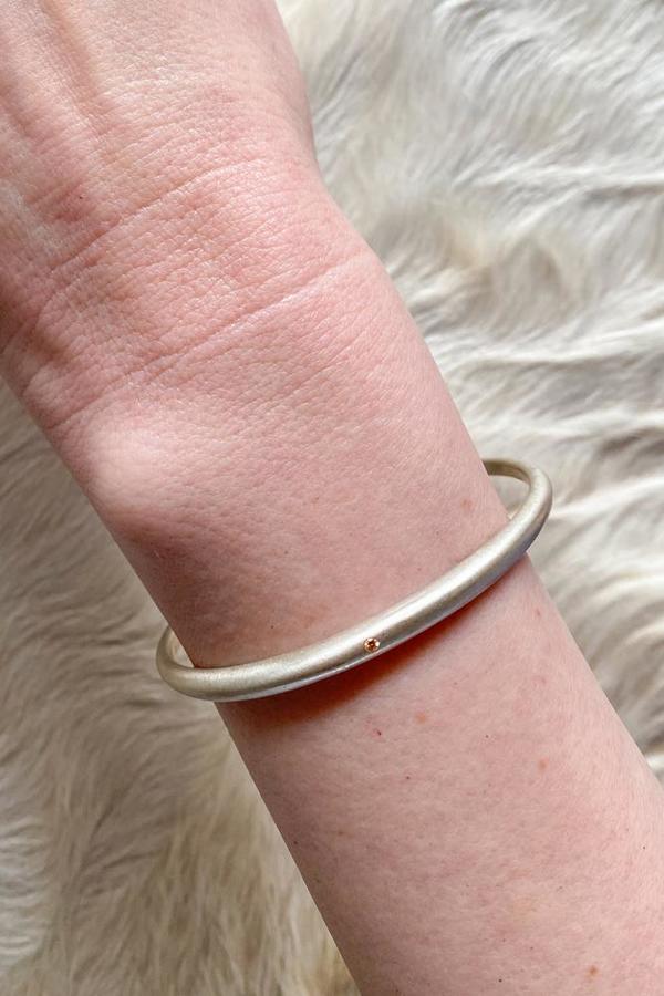 Silver Tapered Bangle with Autumn Diamond Silver Tapered Bangle with Autumn Diamond