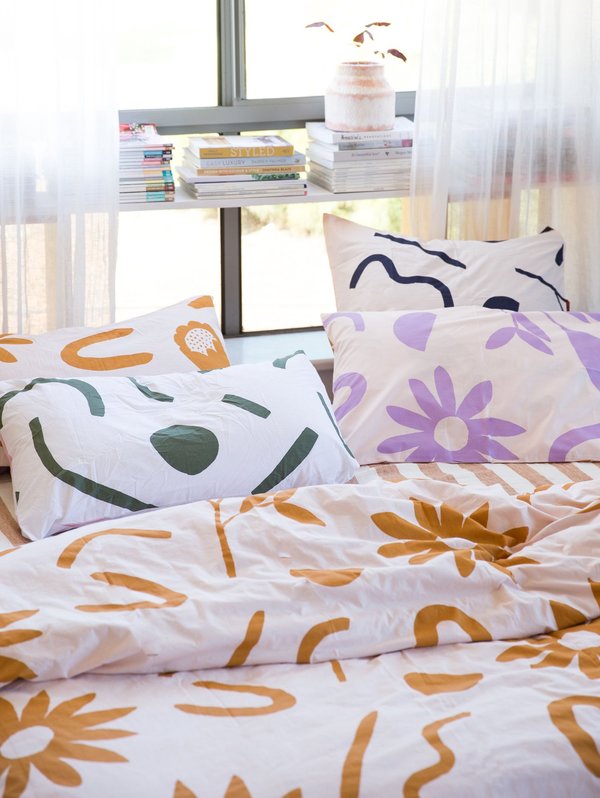 Mosey Me sample Floral Dreams EURO Pillowcase set - Ink/Musk Mosey Me sample Floral Dreams EURO Pillowcase set - Ink/Musk
