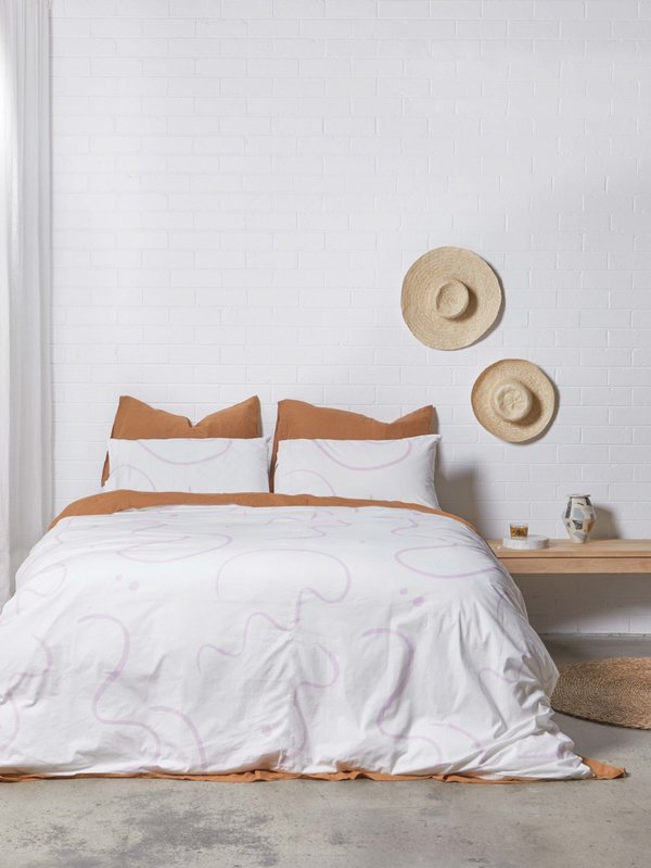 Mosey Me Sample Salento Quilt Cover Set - Wine/Orchid Mosey Me Sample Salento Quilt Cover Set - Wine/Orchid