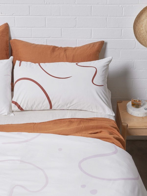 Mosey Me Sample Salento Quilt Cover Set - Wine/Orchid Mosey Me Sample Salento Quilt Cover Set - Wine/Orchid
