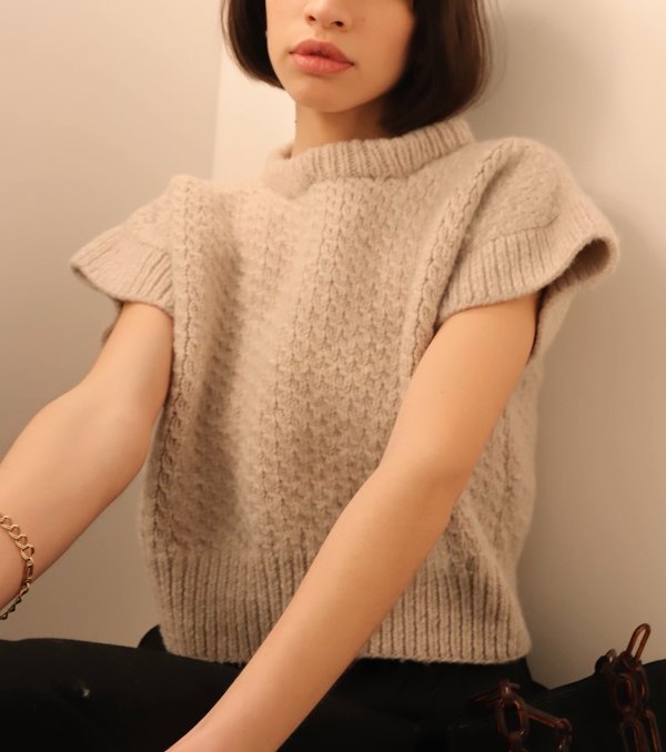 Vintage Handknit Sweater - Beige Vintage Handknit Sweater - Beige