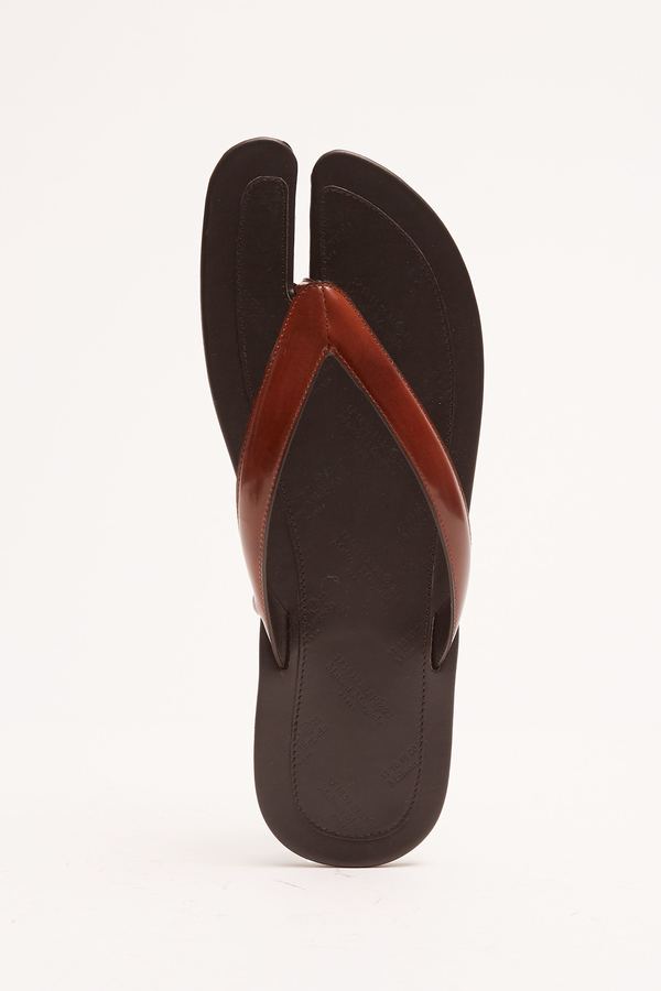 Maison Margiela Tabi Flip-Flop - TAN/DARK WAX H8389 Maison Margiela Tabi Flip-Flop - TAN/DARK WAX H8389