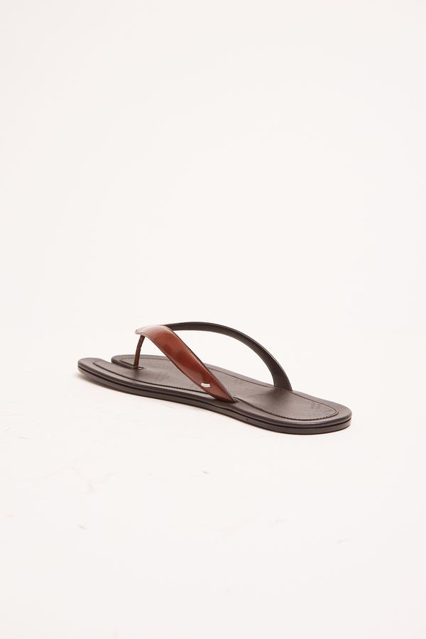 Maison Margiela Tabi Flip-Flop - TAN/DARK WAX H8389 Maison Margiela Tabi Flip-Flop - TAN/DARK WAX H8389