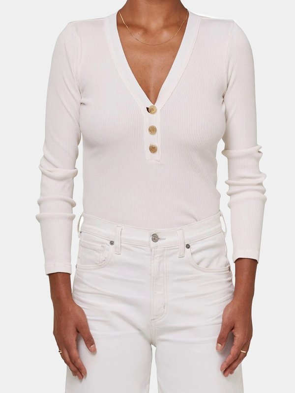 Scarlet Henley | Women’s Clothing Boutique Scarlet Henley | Women’s Clothing Boutique