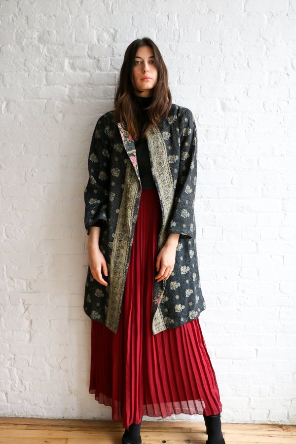 Matta NY Floral Motif Casual Jacket - Black/Cream Matta NY Floral Motif Casual Jacket - Black/Cream