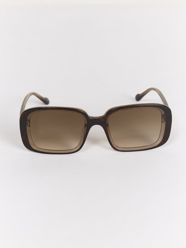 Sunday Somewhere Luna Sunglasses - Dark Tortoise Sunday Somewhere Luna Sunglasses - Dark Tortoise