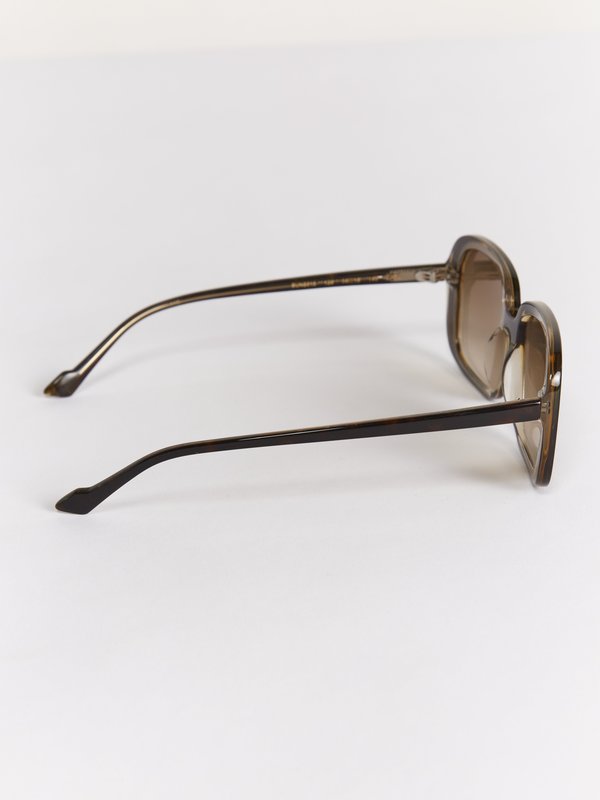 Sunday Somewhere Luna Sunglasses - Dark Tortoise Sunday Somewhere Luna Sunglasses - Dark Tortoise