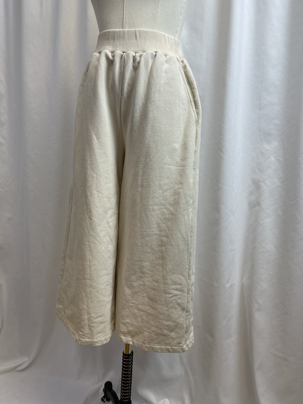 Beaumont Organic "Nicky Organic Cotton Trouser" (M) Beaumont Organic "Nicky Organic Cotton Trouser" (M)