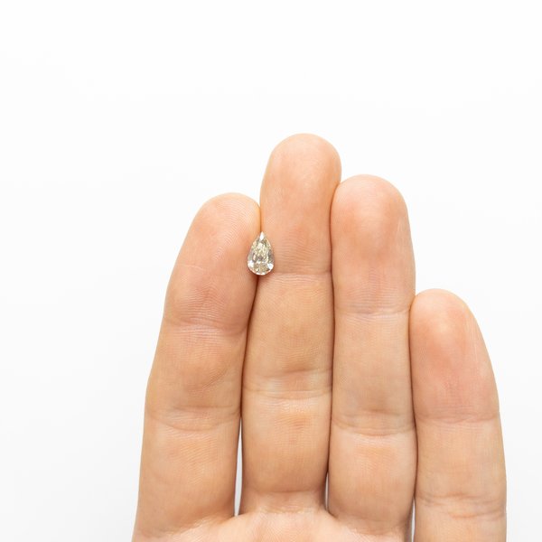 1.01ct 8.84x5.37x3.65mm Pear Brilliant 18490-02 1.01ct 8.84x5.37x3.65mm Pear Brilliant 18490-02