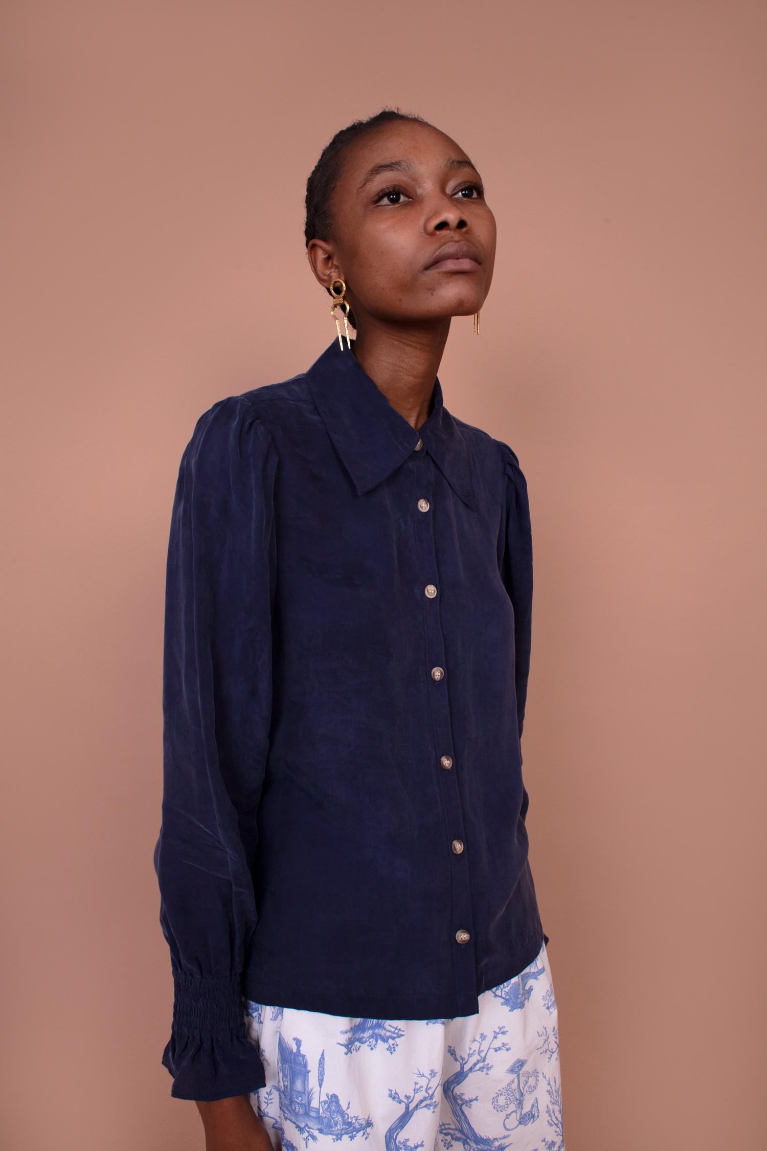 Meadows-Mimosa-Shirt---Navy-