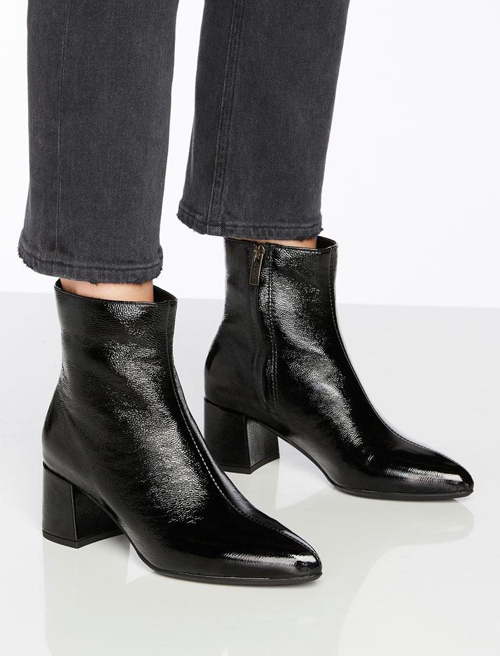 la canadienne Darling Crinkle Leather Bootie Black Garmentory