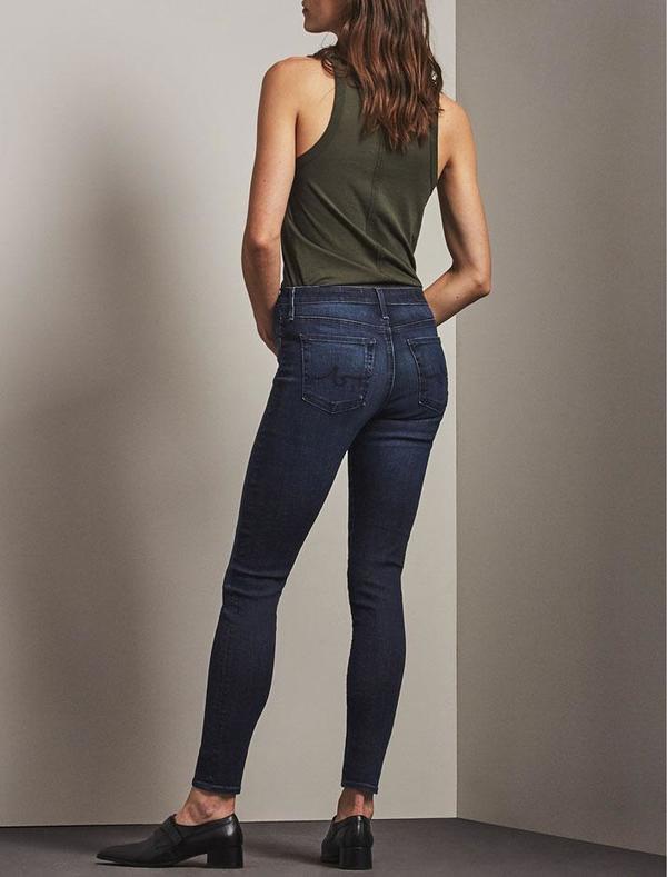 Farrah Skinny in Paradox Farrah Skinny in Paradox