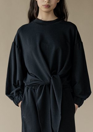 Dialogue Sweatshirt ¦ PRE-ORDER ¦ All Colours Dialogue Sweatshirt ¦ PRE-ORDER ¦ All Colours