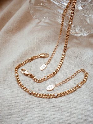 Five and Two Gwen Necklace - 14k gold Five and Two Gwen Necklace - 14k gold