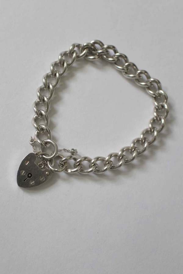 Vintage Heart Bracelet - Sterling Silver Vintage Heart Bracelet - Sterling Silver