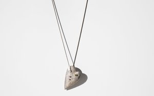 Kindred Black That Mighty Heart is Lying Still necklace - silver Kindred Black That Mighty Heart is Lying Still necklace - silver