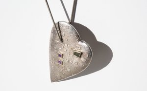 Kindred Black That Mighty Heart is Lying Still necklace - silver Kindred Black That Mighty Heart is Lying Still necklace - silver