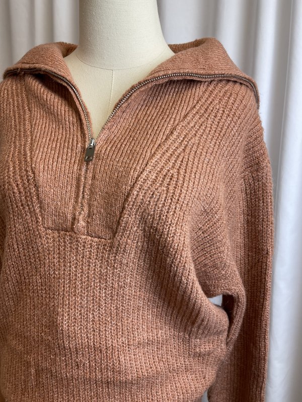 La Maille French Pink Quarter Zip Sweater (S/M) La Maille French Pink Quarter Zip Sweater (S/M)