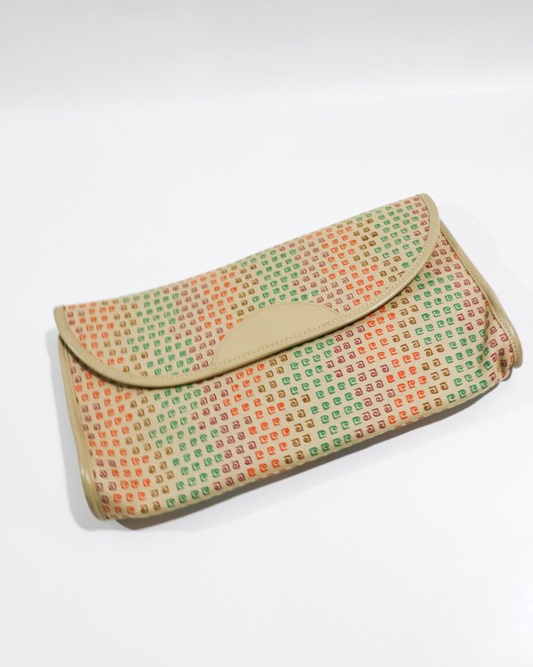 Vintage Pierre Cardin Logo Envelope Clutch - Beige Vintage Pierre Cardin Logo Envelope Clutch - Beige