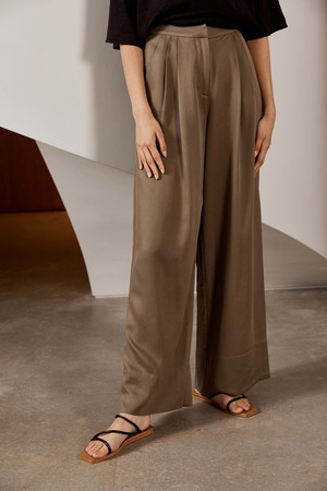 St. Agni Patti Tencel Pants - Olive St. Agni Patti Tencel Pants - Olive