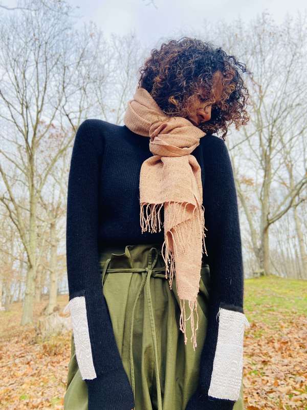 UNISEX Yesaet Saba handloomed Silk scarf UNISEX Yesaet Saba handloomed Silk scarf
