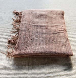 UNISEX Yesaet Saba handloomed Silk scarf UNISEX Yesaet Saba handloomed Silk scarf