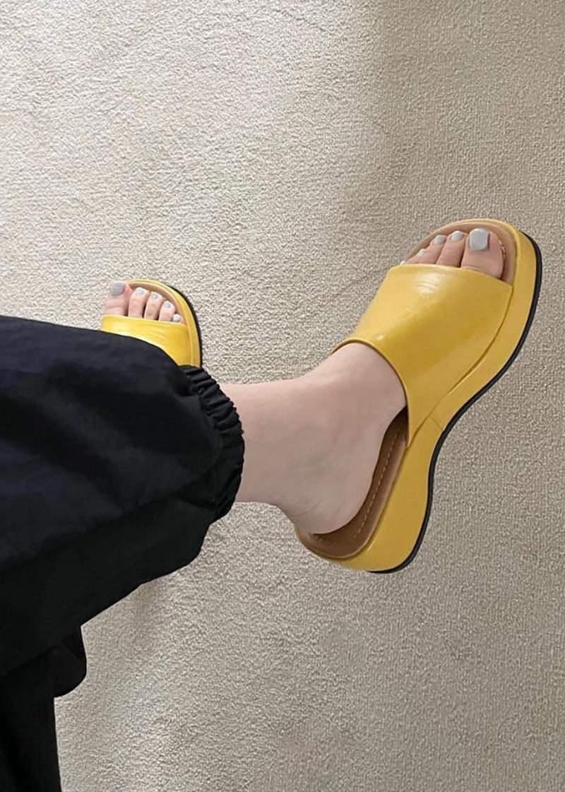 W A N T S Elena Wedge 