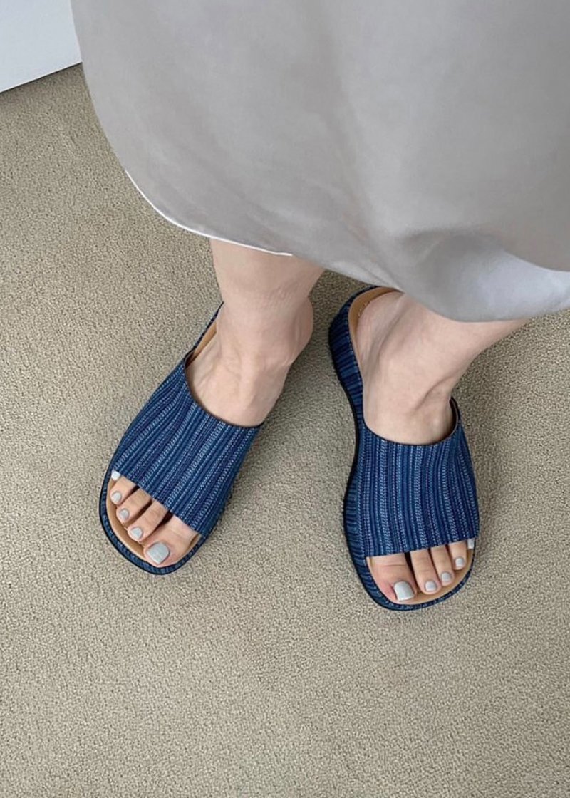 W A N T S Elena Wedge 