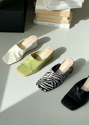 W A N T S Lisa Wedge W A N T S Lisa Wedge