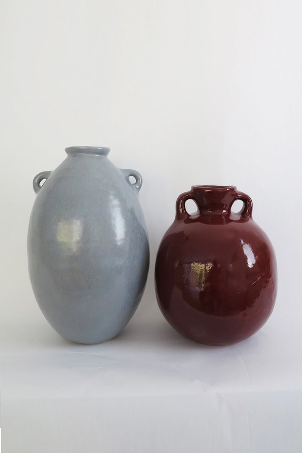 Jade Paton X Karu Large Urn in Burgundy Glaze Jade Paton X Karu Large Urn in Burgundy Glaze