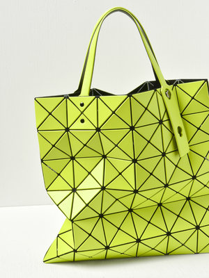BAO BAO ISSEY MIYAKE LUCENT MATTE TOTE - YELLOW BAO BAO ISSEY MIYAKE LUCENT MATTE TOTE - YELLOW