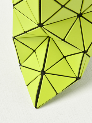 BAO BAO ISSEY MIYAKE LUCENT MATTE TOTE - YELLOW BAO BAO ISSEY MIYAKE LUCENT MATTE TOTE - YELLOW